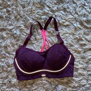 32D Maroon Victoria Secret buckle Sports Bra VS Sport Perfect Condition